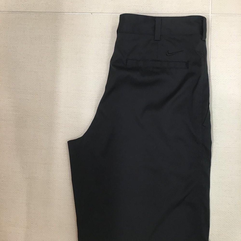 NWOT Nike Dri-Fit Men's Golf Shorts Waist 30 Medium Black